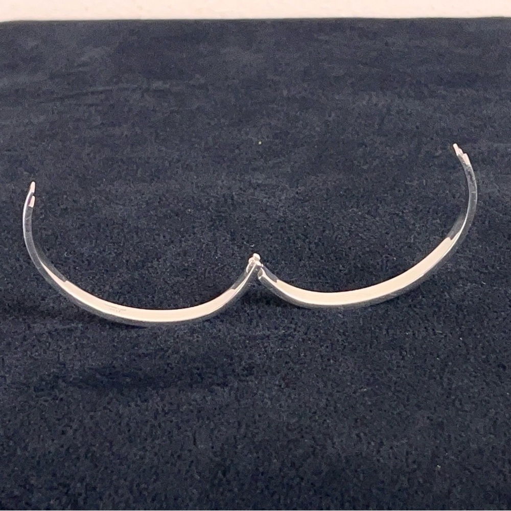 Y2K Era Stainless Steel Bangle Style Bracelet Silver Classic Clip Click - Picture 7 of 14